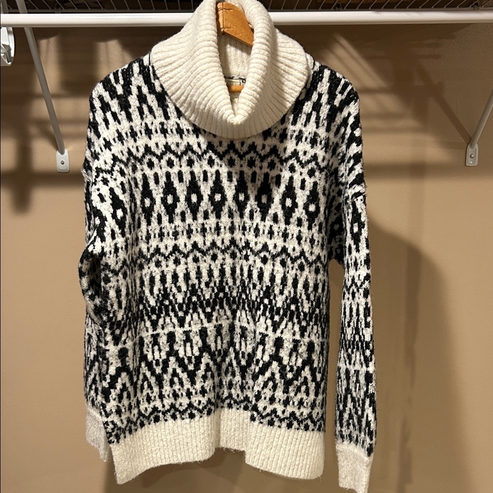 Telluride clothing co. Black and White Cowl Neck Sweater